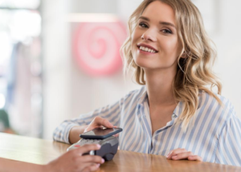 Sie benötigen eine Karte mit zahlreichen Vorteilen? Beantragen Sie jetzt die Commerzbank-Kreditkarte.