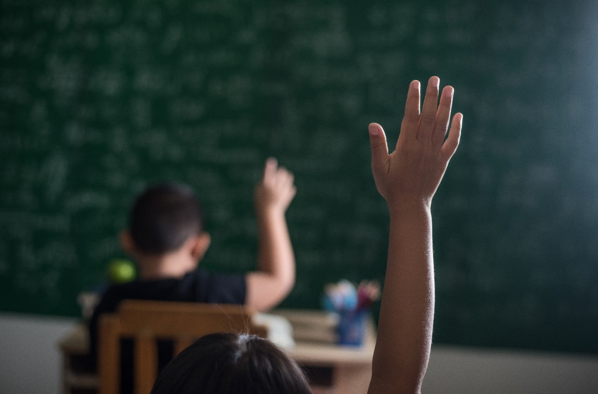 brasil-enfrenta-desafios-de-financiamento-em-educação-em-contraste-com-ocde