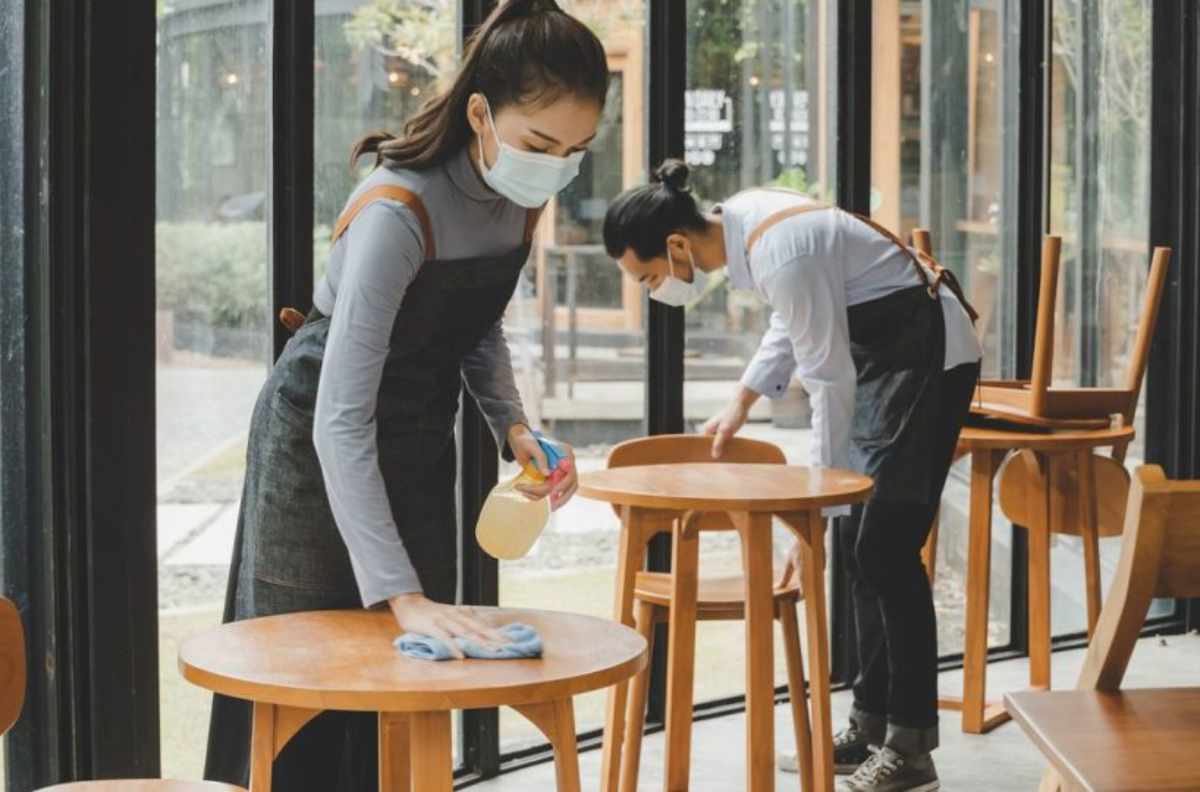 entre-flambar-pratos-e-deslizes-no-salao-entendendo-as-protecoes-dos-seguros-para-restaurantes