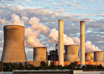 atividade-industrial-e-servicos-no-japao-pressionados-em-outubro-aponta-pmi