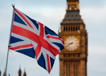atividade-nas-empresas-do-reino-unido-cai-novamente-em-outubro-segundo-pmi