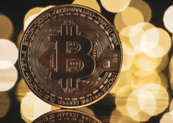 bitcoin-atinge-pico-em-18-meses-com-especulacoes-sobre-etf