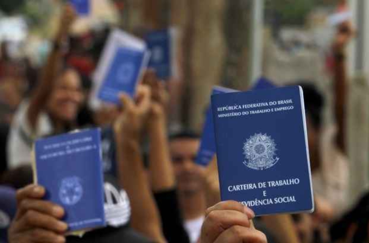 desemprego-no-brasil-chega-a-77-até-setembro-afirma-ibge