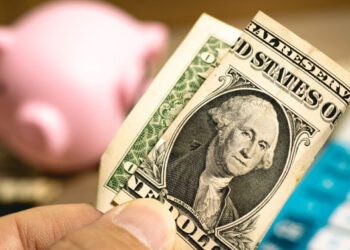 fortes-dados-dos-eua-e-tensoes-no-oriente-medio-impulsionam-alta-do-dolar