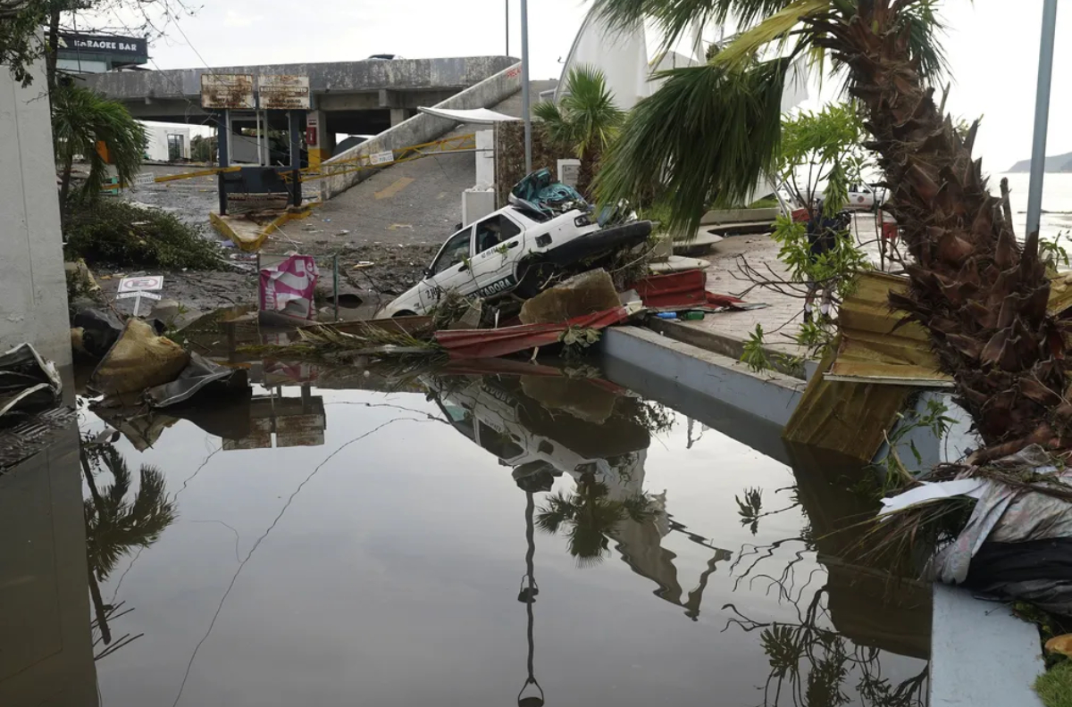 furacão-otis-causa-27-mortes-no-méxico-e-deixa-rastro-de-destruição