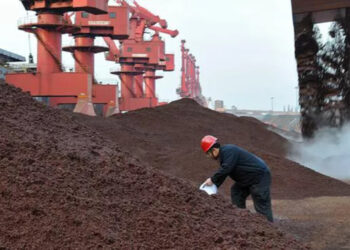 minério-de-ferro-cai-mais-na-china-devido-a-preocupações-com-imobiliário