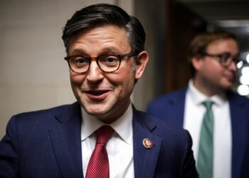 republicanos-querem-que-johnson-assuma-a-presidencia-da-camara-nos-eua