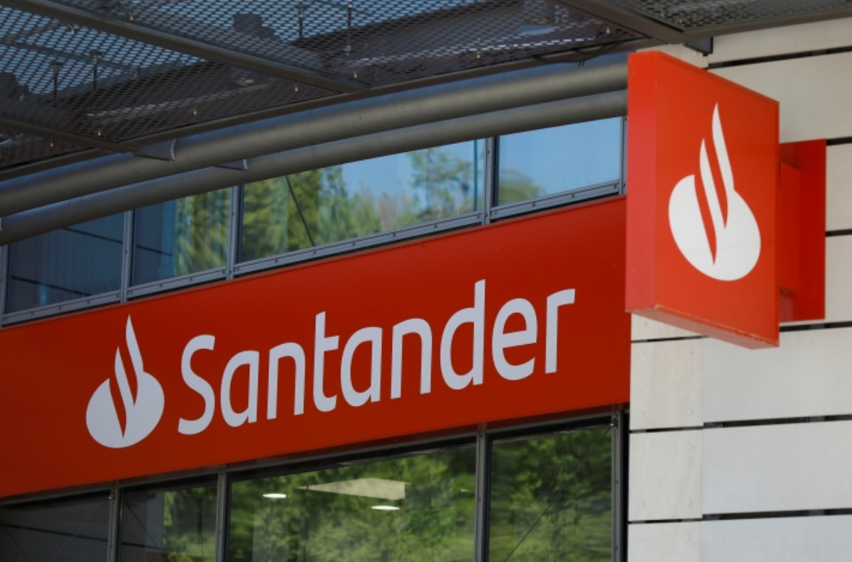 santander-brasil-registra-lucro-de-r27-bi-no-3-tri