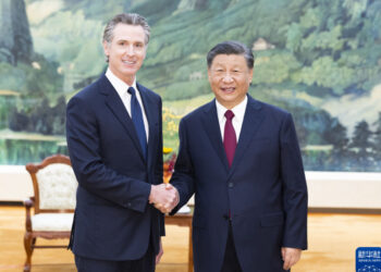 xi-e-governador-da-california-discutem-clima-em-encontro-na-china