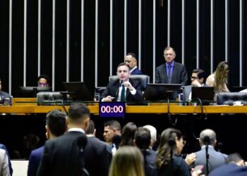 congresso-aprova-15-2-bi-para-compensar-perdas-de-estados-e-municipios-na-arrecadacao-confira