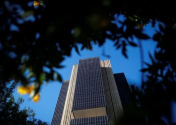 copom-corta-selic-em-05-e-taxa-de-juros-chega-a-1225-ao-ano