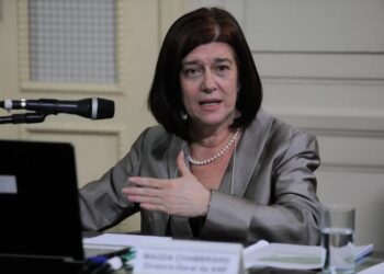magda-chambriard-assume-petrobras-e-promete-revolucionar-a-empresa
