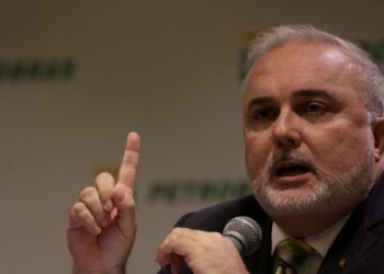 lula-demite-presidente-da-petrobras-ex-anp-assumira-em-meio-a-mudancas