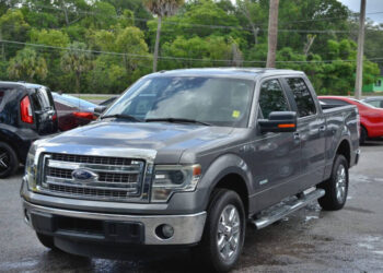 2014-ford-f-150-xlt-4x2-4dr-supercrew-styleside-6-5-ft-sb