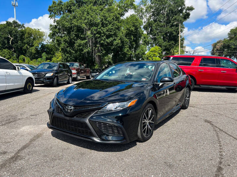 2023-toyota-camry-se-4dr-sedan