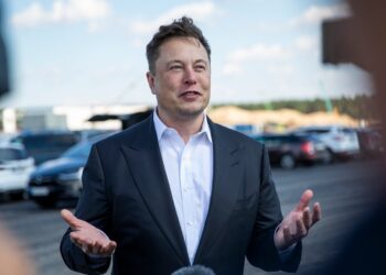 elon-musk-vende-rede-x-para-sua-empresa-de-ia-por-us-45-bilhoes