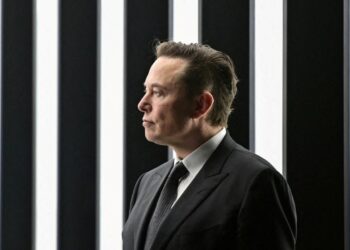 elon-musk-vende-x-para-sua-empresa-de-ia-e-vira-meme-nas-redes-sociais