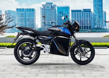 moto-indiana-400-cc-chega-ao-brasil-por-r-25-mil-com-alto-desempenho